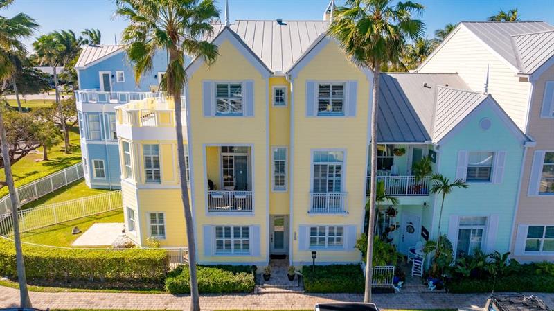 2825 Marina Circle Lighthouse Point FL 33064