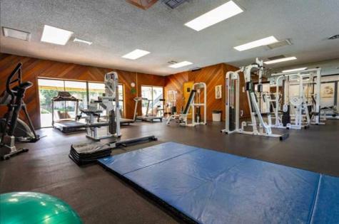 5310 NE 6th Avenue Oakland Park FL 33334
