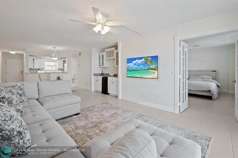 1051 Hillsboro Mile Hillsboro Beach FL 33062