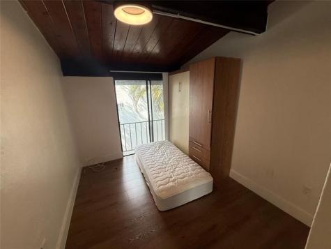 19428 NE 26th Avenue Miami FL 33180