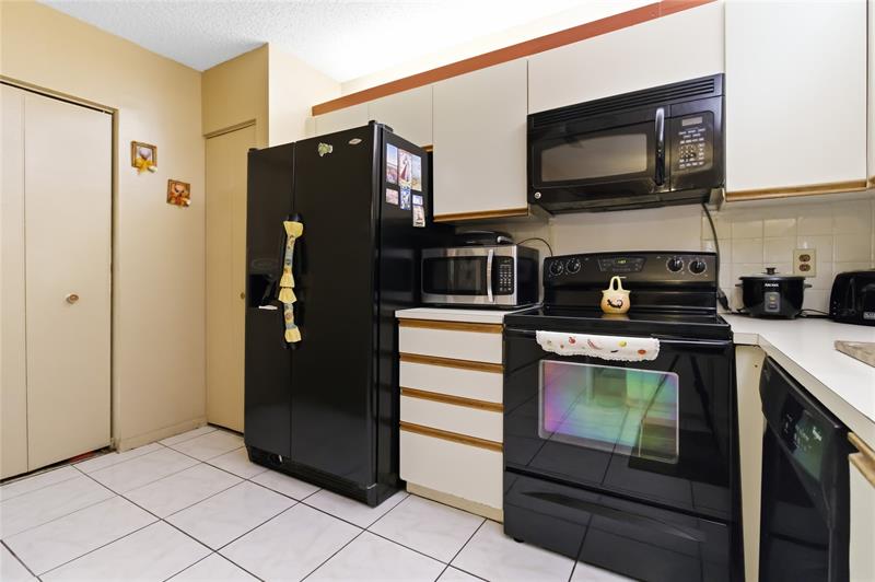 6768 10TH Avenue Lake Worth FL 33467