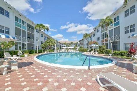 1461 S Ocean Boulevard Lauderdale By The Sea FL 33062
