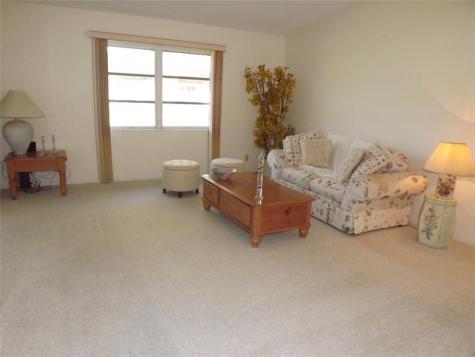 6083 Millington Way Delray Beach FL 33484