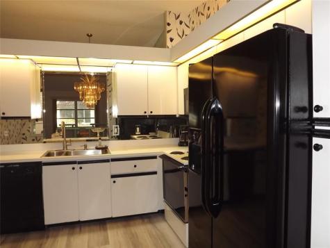 6083 Millington Way Delray Beach FL 33484