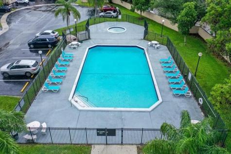 9824 NW 36th Street Sunrise FL 33351