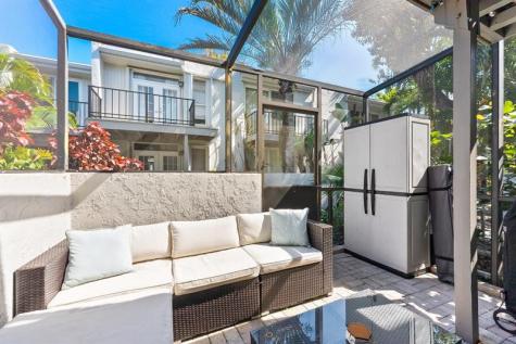 656 Kensington Place Fort Lauderdale FL 33305
