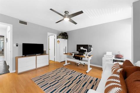 656 Kensington Place Fort Lauderdale FL 33305