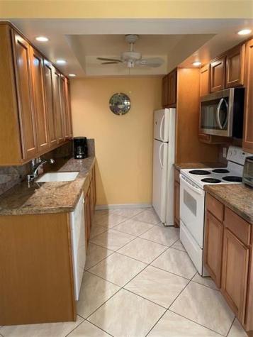 3012 Westbury F Deerfield Beach FL 33442