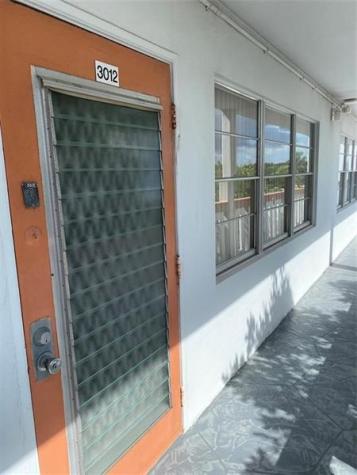3012 Westbury F Deerfield Beach FL 33442