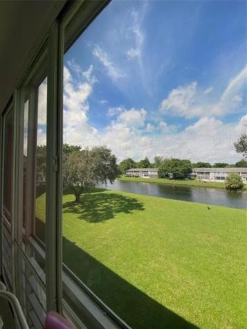 3012 Westbury F Deerfield Beach FL 33442