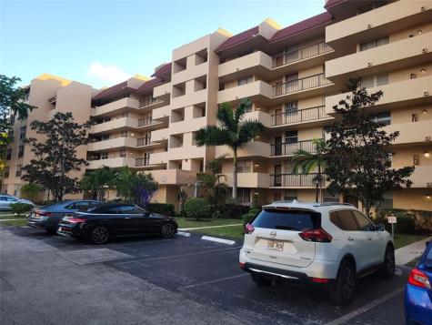 3671 Environ Boulevard Lauderhill FL 33319