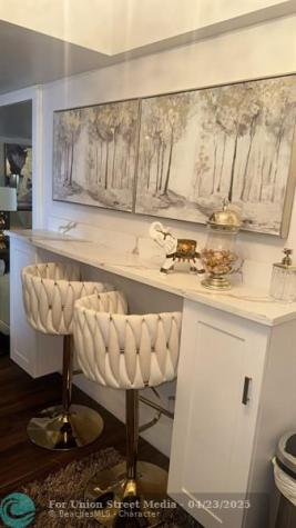 2425 Presidential Way West Palm Beach FL 33401