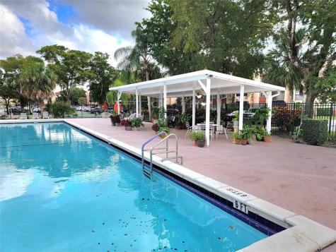 2309 SW 81st Terrace North Lauderdale FL 33068