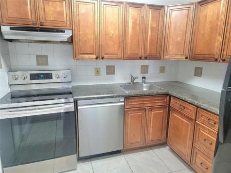 2309 SW 81st Terrace North Lauderdale FL 33068