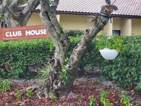 2309 SW 81st Terrace North Lauderdale FL 33068