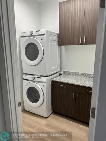 406 SE 22nd Street Fort Lauderdale FL 33316