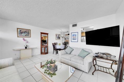 9061 Sunrise Lakes Boulevard Sunrise FL 33322