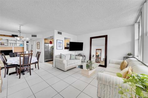 9061 Sunrise Lakes Boulevard Sunrise FL 33322