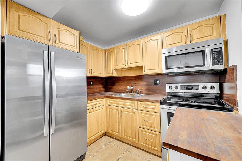 9061 Sunrise Lakes Boulevard Sunrise FL 33322