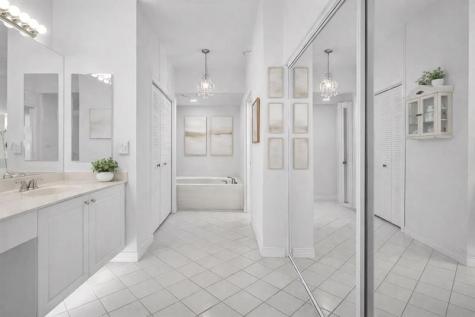 7715 Southampton Terrace Tamarac FL 33321