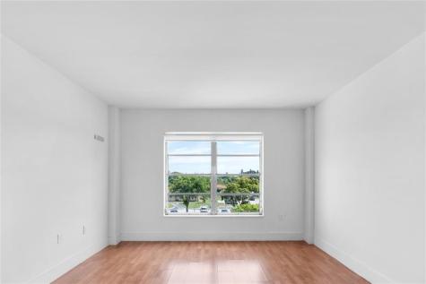 4164 Inverrary Drive Lauderhill FL 33319