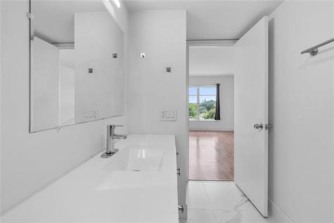 4164 Inverrary Drive Lauderhill FL 33319