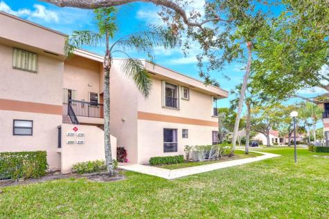 2748 S Carambola Circle S Coconut Creek FL 33066