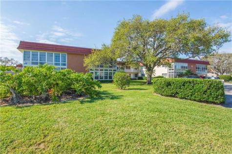 11 S Vista Palm Lane Vero Beach FL 32962