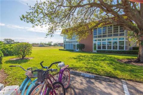 11 S Vista Palm Lane Vero Beach FL 32962