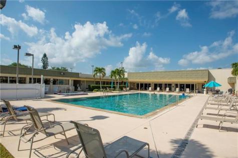 11 S Vista Palm Lane Vero Beach FL 32962