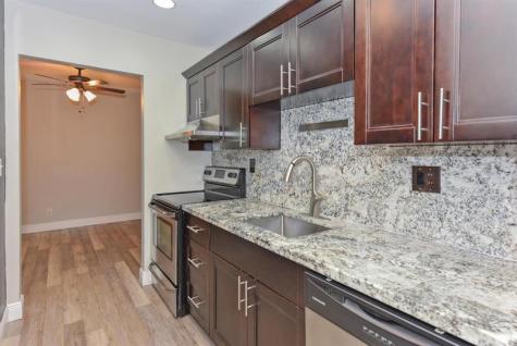 298 SW 6th Street Boca Raton FL 33432