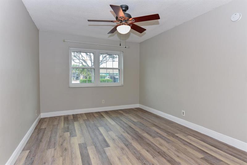 298 SW 6th Street Boca Raton FL 33432