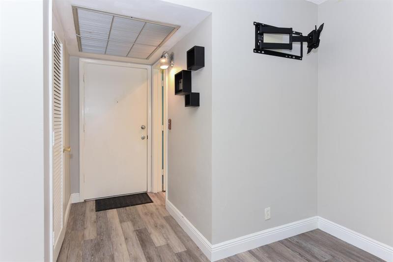 298 SW 6th Street Boca Raton FL 33432