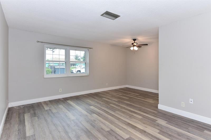 298 SW 6th Street Boca Raton FL 33432