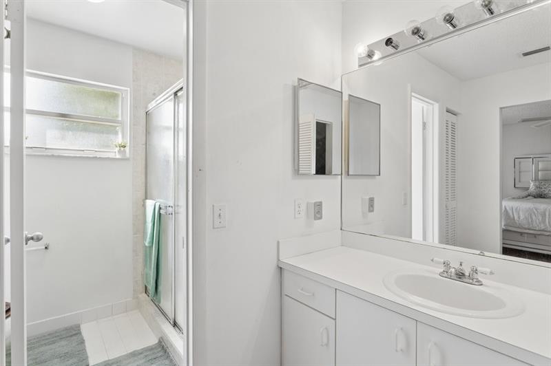 3679 NW 91st Lane Sunrise FL 33351