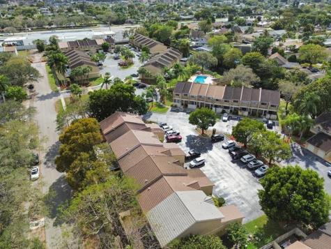 3679 NW 91st Lane Sunrise FL 33351