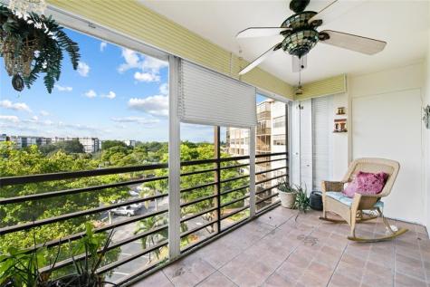 1400 Saint Charles Place Pembroke Pines FL 33026