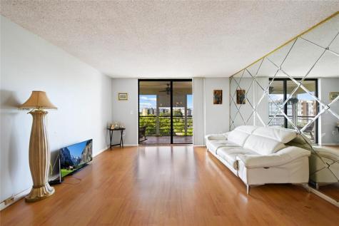 1400 Saint Charles Place Pembroke Pines FL 33026