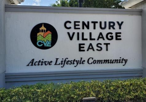 110 Lyndhurst E Deerfield Beach FL 33442