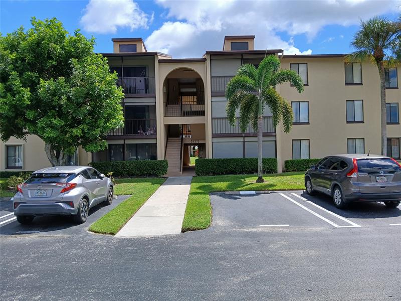627 Sea Pine Way Greenacres FL 33415