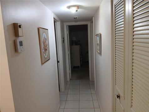 627 Sea Pine Way Greenacres FL 33415