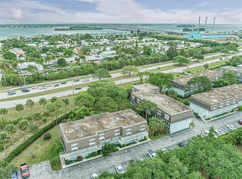 1901 Indian River Boulevard Vero Beach FL 32960