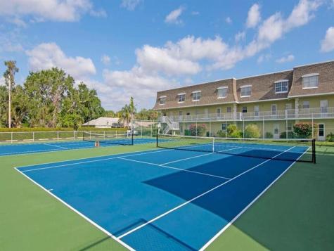 1901 Indian River Boulevard Vero Beach FL 32960