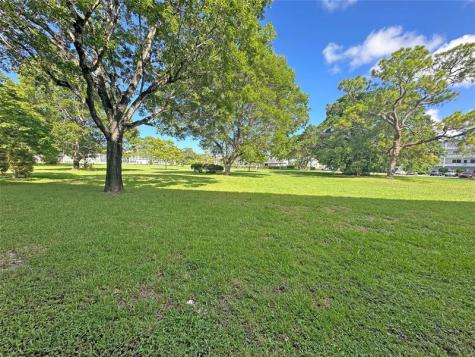 1031 Berkshire B Deerfield Beach FL 33442