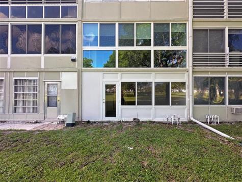 1031 Berkshire B Deerfield Beach FL 33442