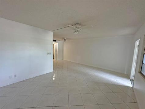 1031 Berkshire B Deerfield Beach FL 33442