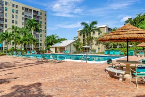 2112 S Cypress Bend Drive Pompano Beach FL 33069