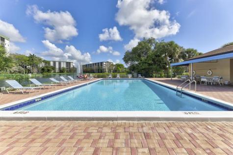 2112 S Cypress Bend Drive Pompano Beach FL 33069
