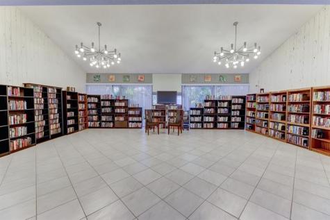 2112 S Cypress Bend Drive Pompano Beach FL 33069