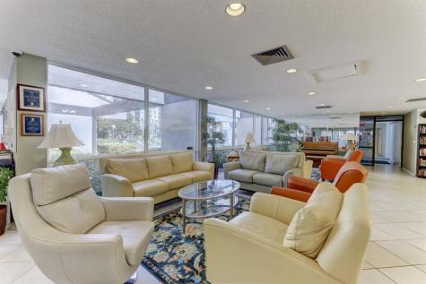 2112 S Cypress Bend Drive Pompano Beach FL 33069
